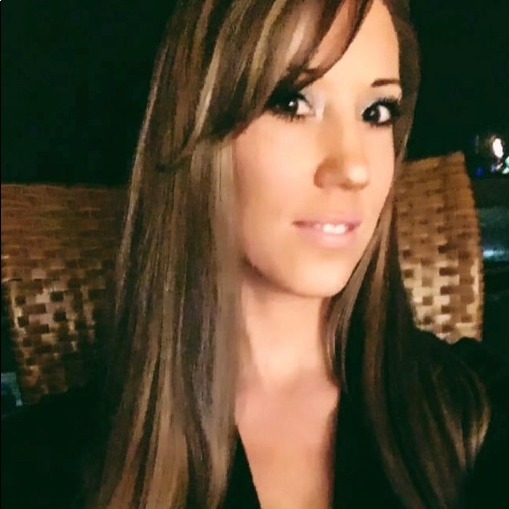 Meet your Posher, Jennifer